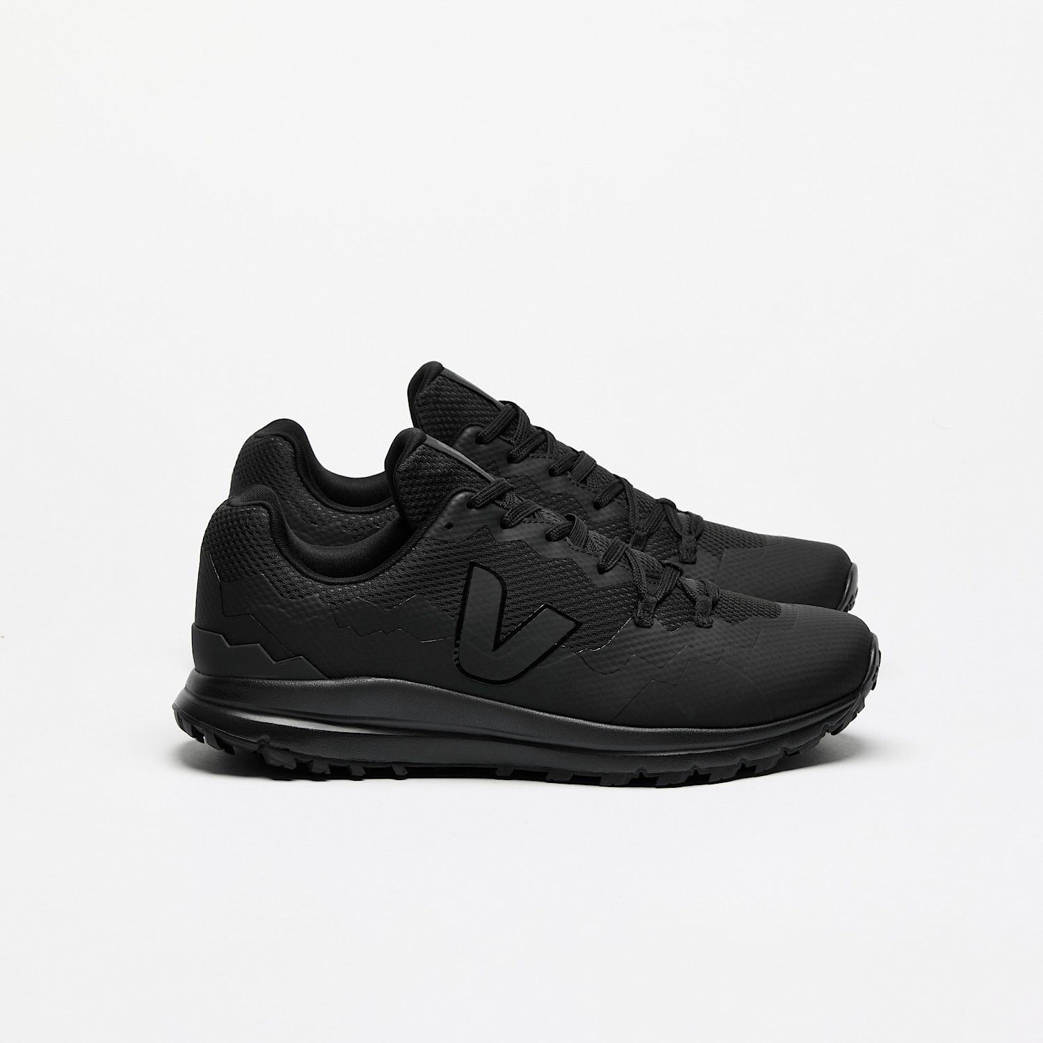 veja-sneakers-fitz-roy-light-vegan-black-ft1803771_1