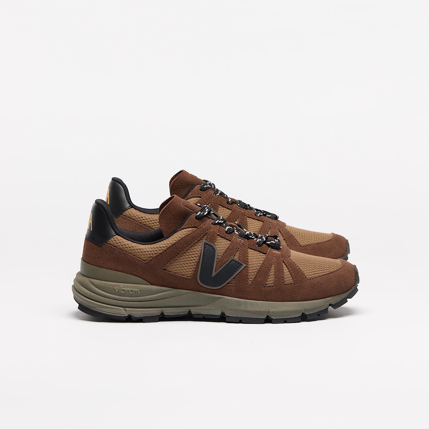veja-sneakers-salar-recycled-brown-de1820963_1