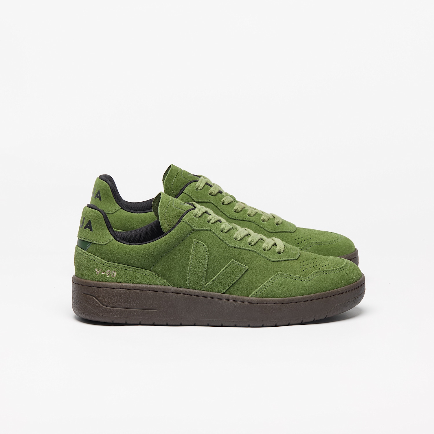 veja-sneakers-v-90-suede-green-vd0320928_1