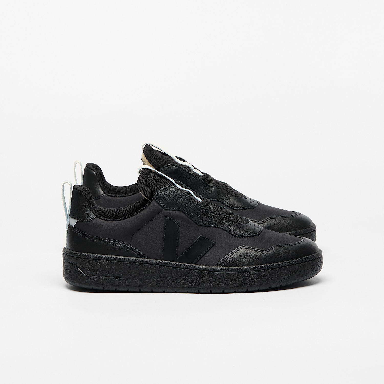 veja-sneakers-v-90-veja-x-cfcl-recycled-black-cf3421607_1