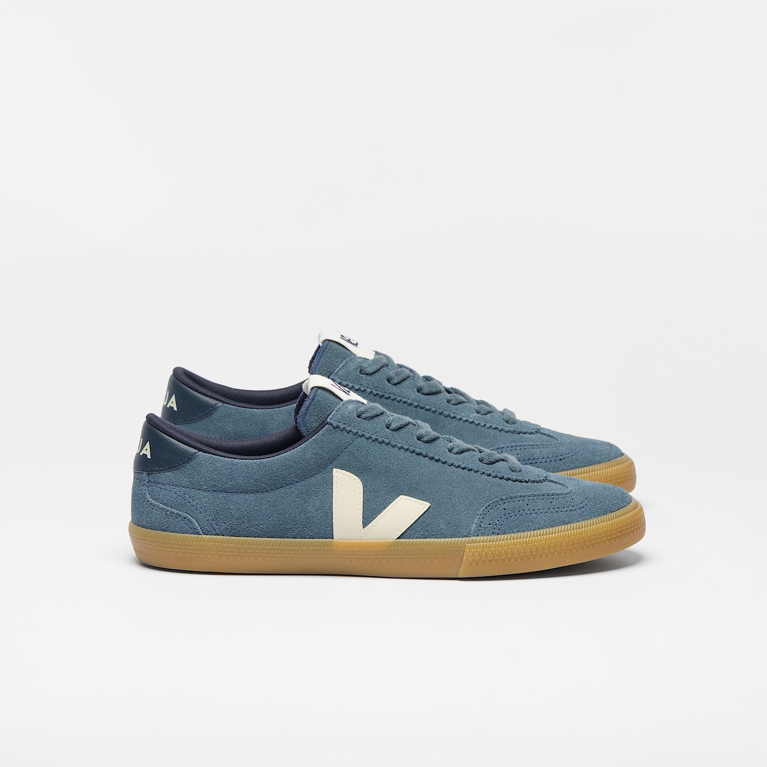 veja-sneakers-volley-suede-blue-vo0320886_1